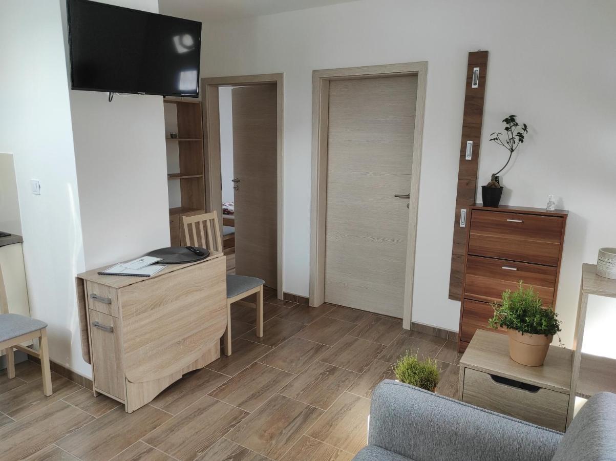 Apartman Frymburk 700 Екстер'єр фото